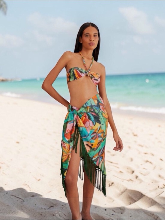 FARM Rio Other - NWT Farm Rio Banana Tropical Print Sarong Wrap  with Fringe OSFM